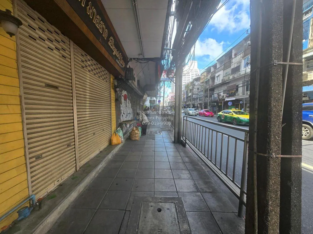 For Rent 3-storey commercial building, Charoen Krung, Bang Rak ,  2