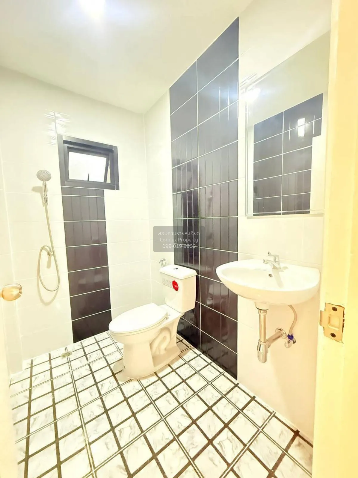 ขายทาวน์เฮ้าส์/ทาวน์โฮม  บ้านบัวทอง 2 บางรักพัฒนา บางบัวทอง นนทบุ