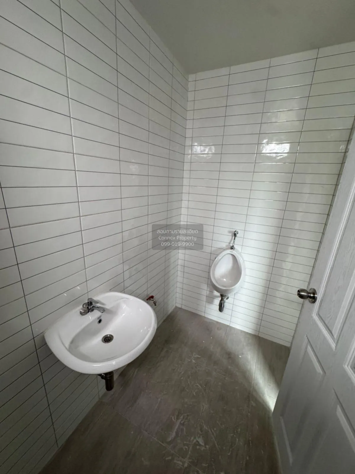 ขายอาคารพานิชย์ 4 ชั้น  รามอินทรา 68 คันนายาว เขต คันนายาว กรุงเท