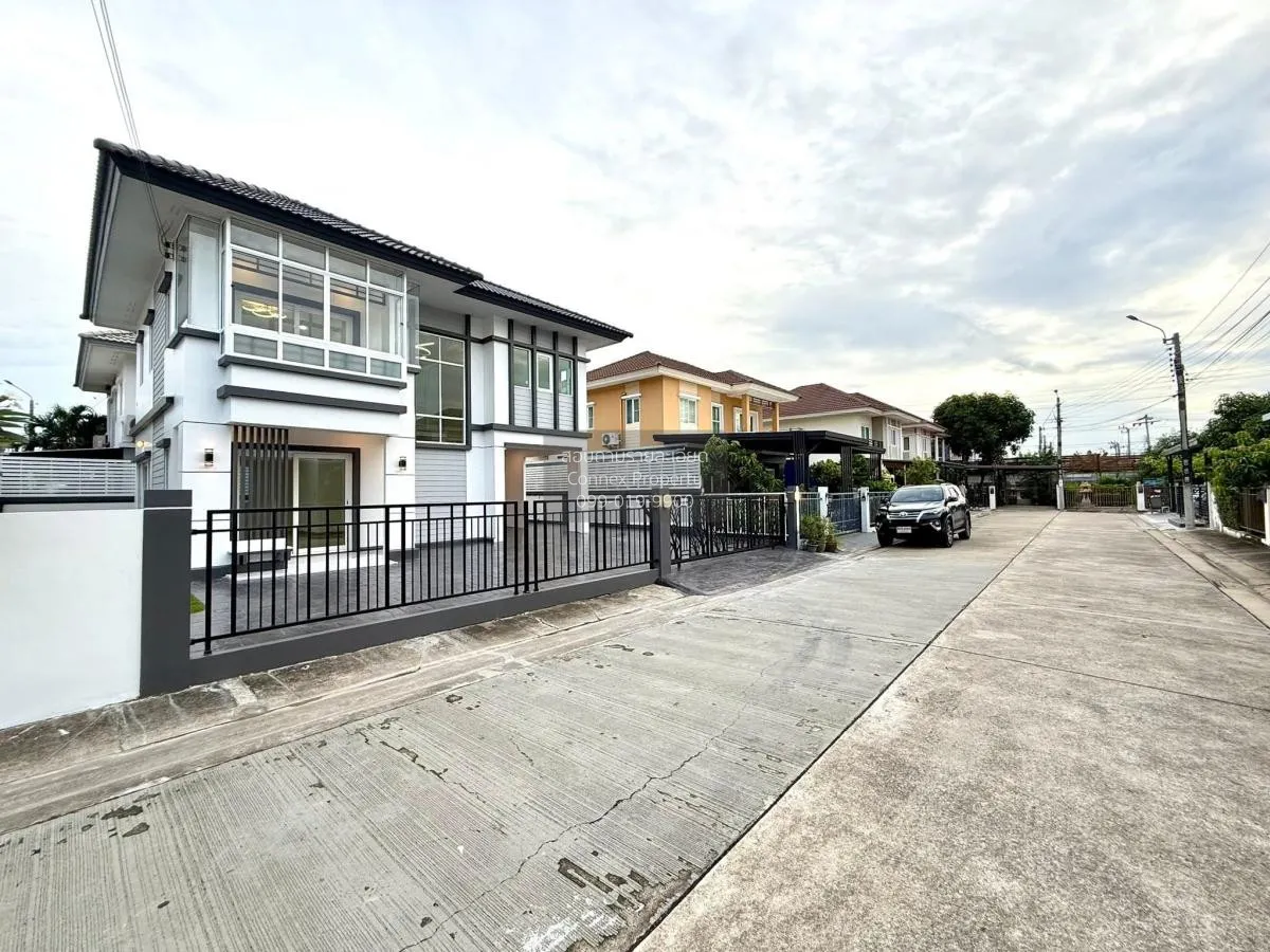 For Sale House , Pruksa Town Phetkasem 81 , newly renovated , Non