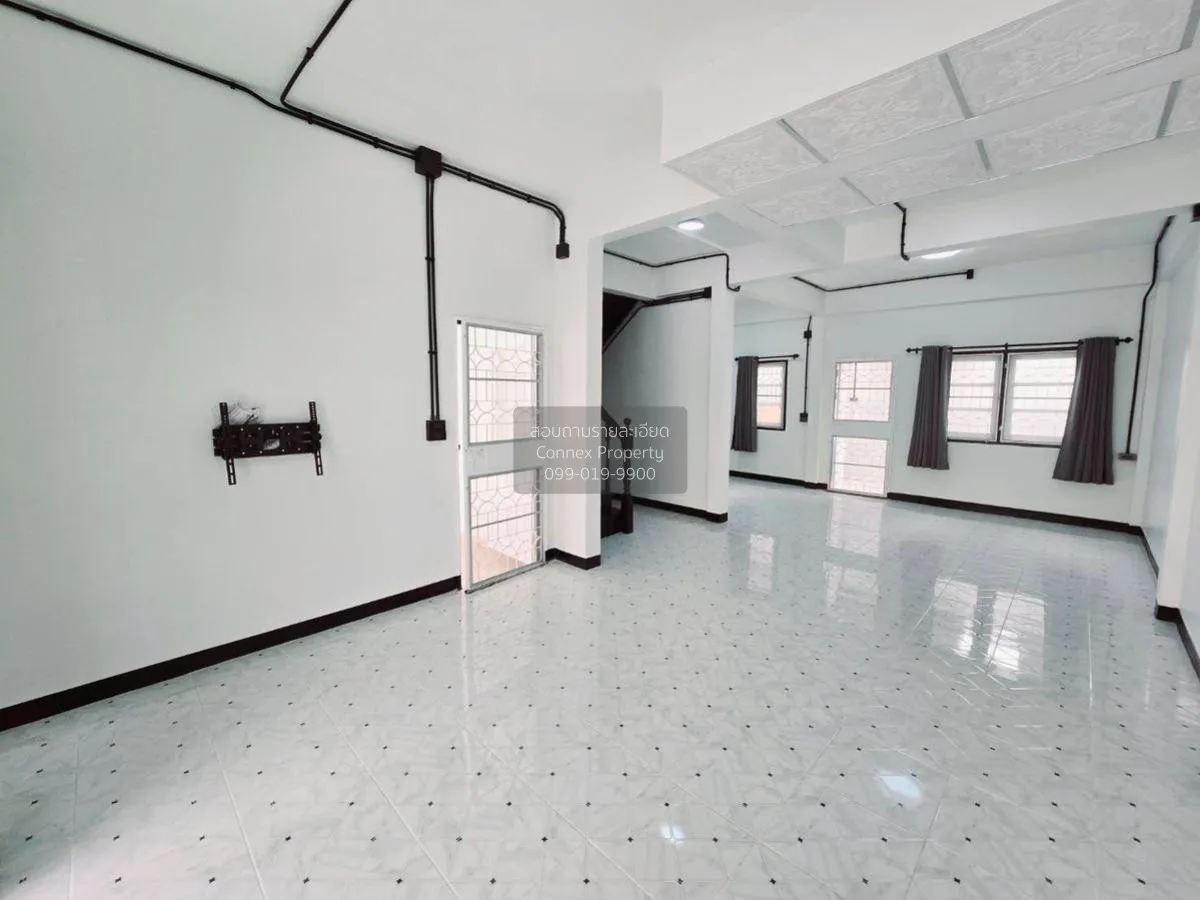 For Rent Townhouse/Townhome  , Seutrong Garden , MRT-Sai Ma , Sai 3