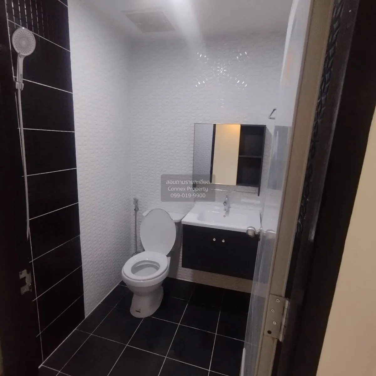 ขายทาวน์เฮ้าส์/ทาวน์โฮม  บ้านธัญพฤกษ์ สุวินทวงศ์ ซอยผดุงพันธ์ 11  3