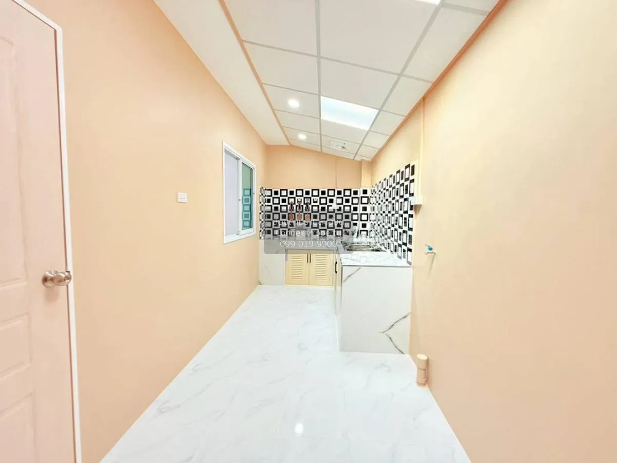 ขายทาวน์เฮ้าส์/ทาวน์โฮม  บ้านตะวันงาม หน้ากว้าง รีโนเวทใหม่ บางให