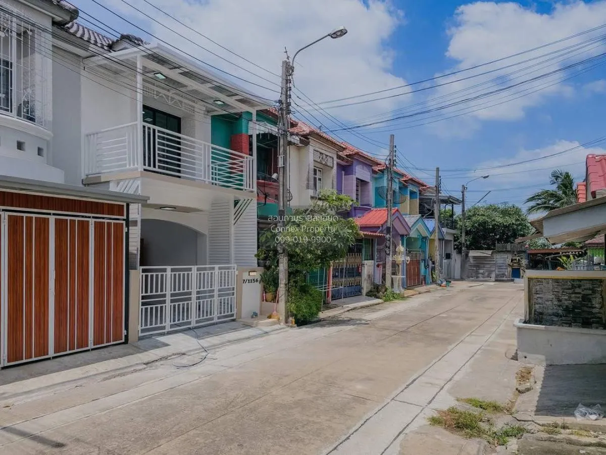 For Sale Townhouse/Townhome  , Baan Piyawararom 1 , Bang Bua Thon