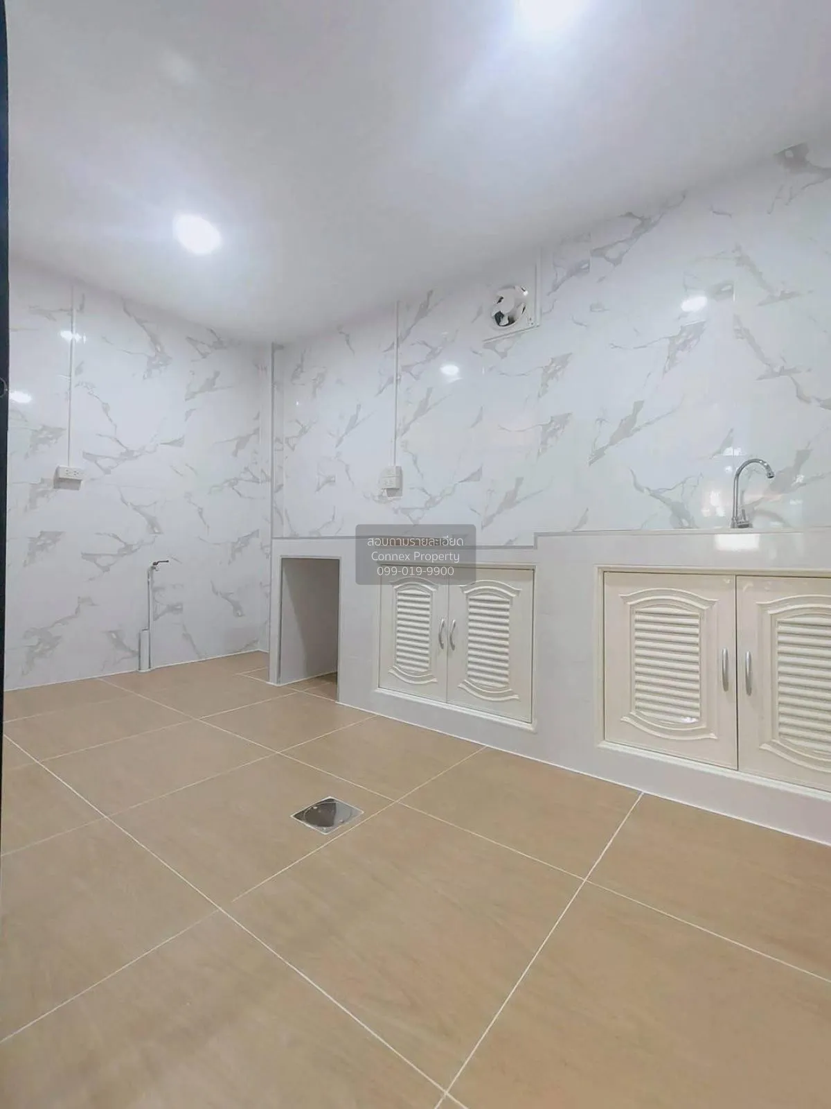 ขายทาวน์เฮ้าส์/ทาวน์โฮม  บ้านปทุมวิลเลจ บางปรอก เมืองปทุมธานี ปทุ