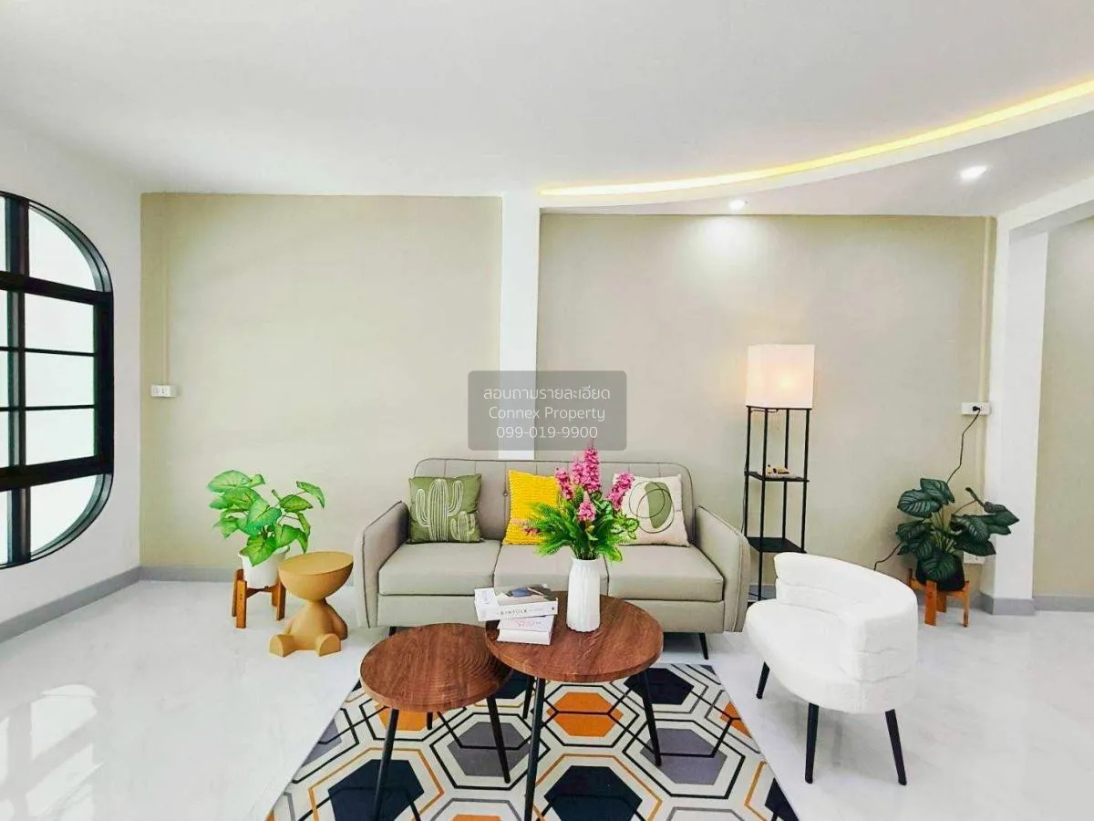 ขายทาวน์เฮ้าส์/ทาวน์โฮม  เค.ซี. รามอินทรา 1 หน้ากว้าง รีโนเวทใหม่ 4