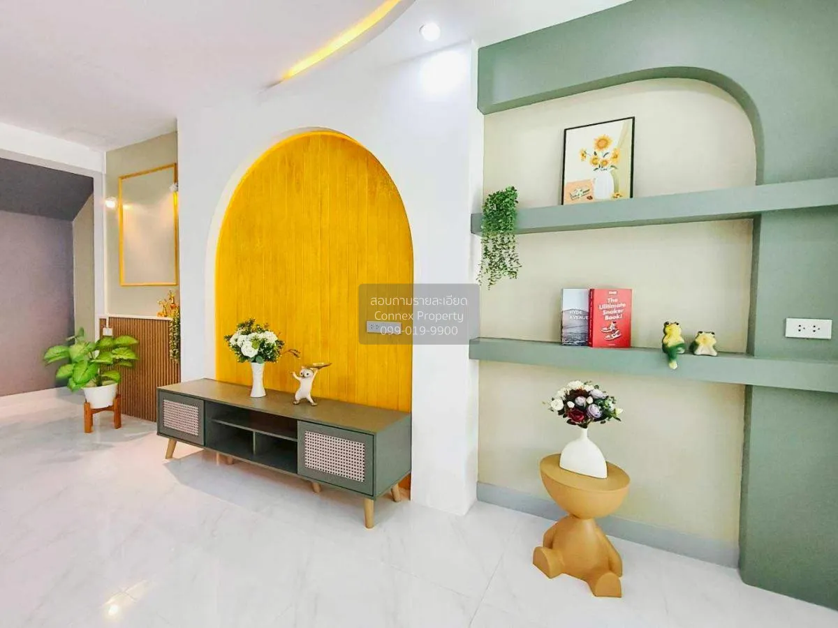 ขายทาวน์เฮ้าส์/ทาวน์โฮม  เค.ซี. รามอินทรา 1 หน้ากว้าง รีโนเวทใหม่