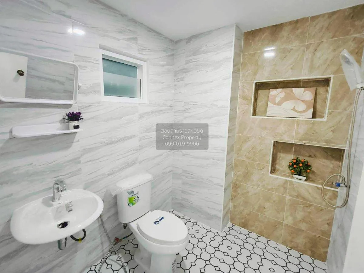 ขายทาวน์เฮ้าส์/ทาวน์โฮม  เค.ซี. รามอินทรา 1 หน้ากว้าง รีโนเวทใหม่