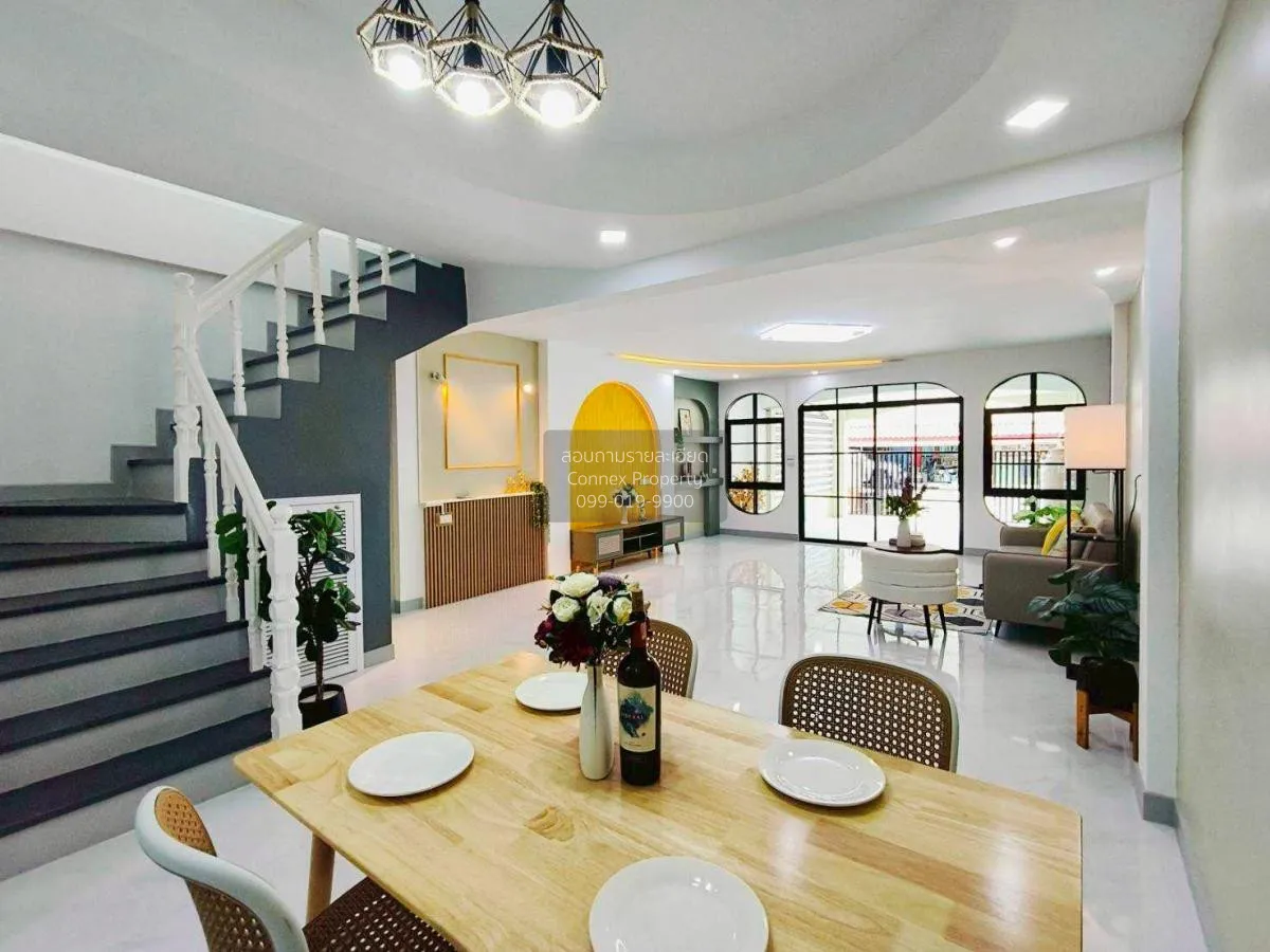 ขายทาวน์เฮ้าส์/ทาวน์โฮม  เค.ซี. รามอินทรา 1 หน้ากว้าง รีโนเวทใหม่