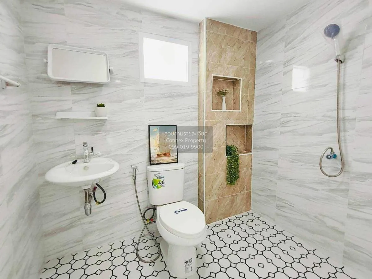 ขายทาวน์เฮ้าส์/ทาวน์โฮม  เค.ซี. รามอินทรา 1 หน้ากว้าง รีโนเวทใหม่