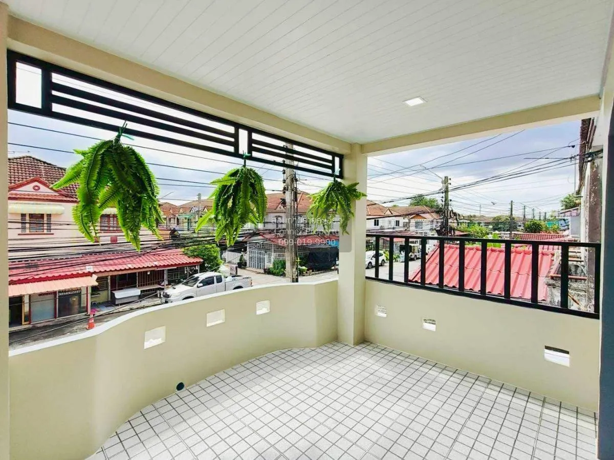 ขายทาวน์เฮ้าส์/ทาวน์โฮม  เค.ซี. รามอินทรา 1 หน้ากว้าง รีโนเวทใหม่