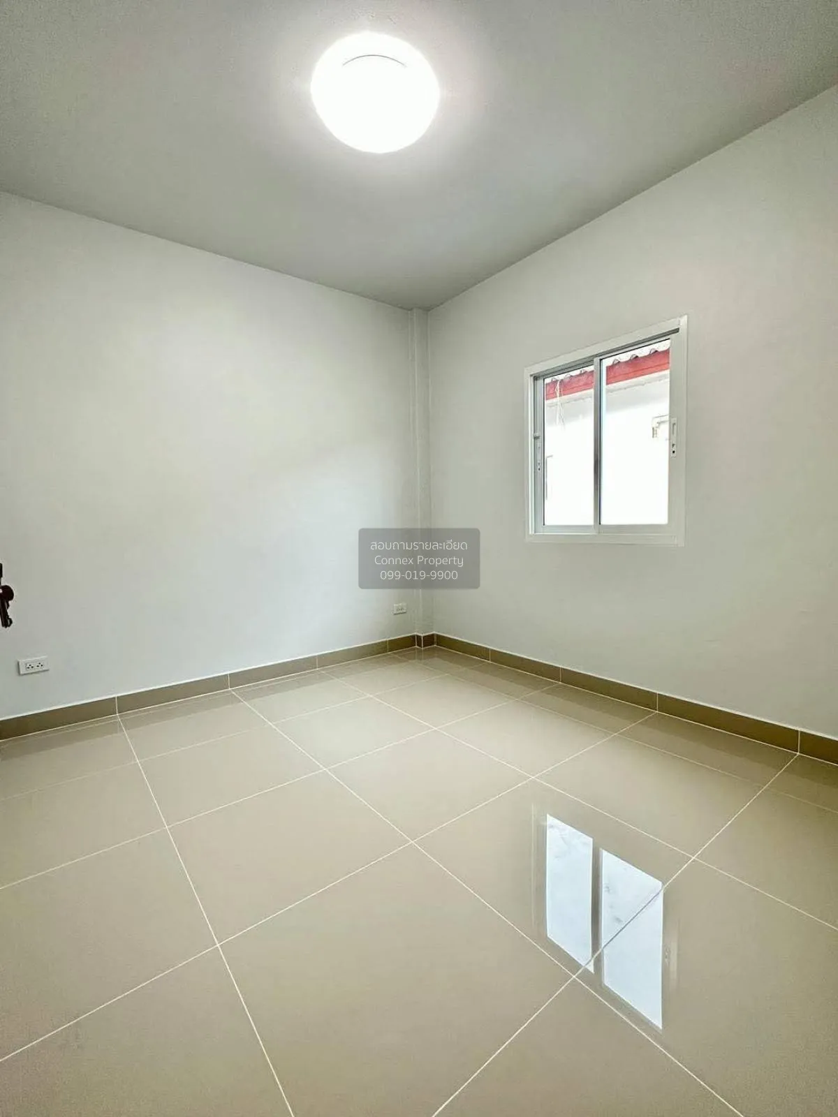 ขายทาวน์เฮ้าส์/ทาวน์โฮม  ไลโอ วงแหวน-ปิ่นเกล้า รีโนเวทใหม่ ปลายบา