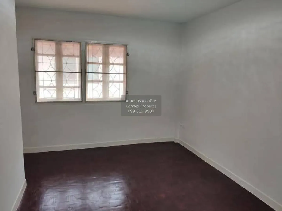 For Sale Townhouse/Townhome  , K.C. Ramindra 2 , wide frontage , 