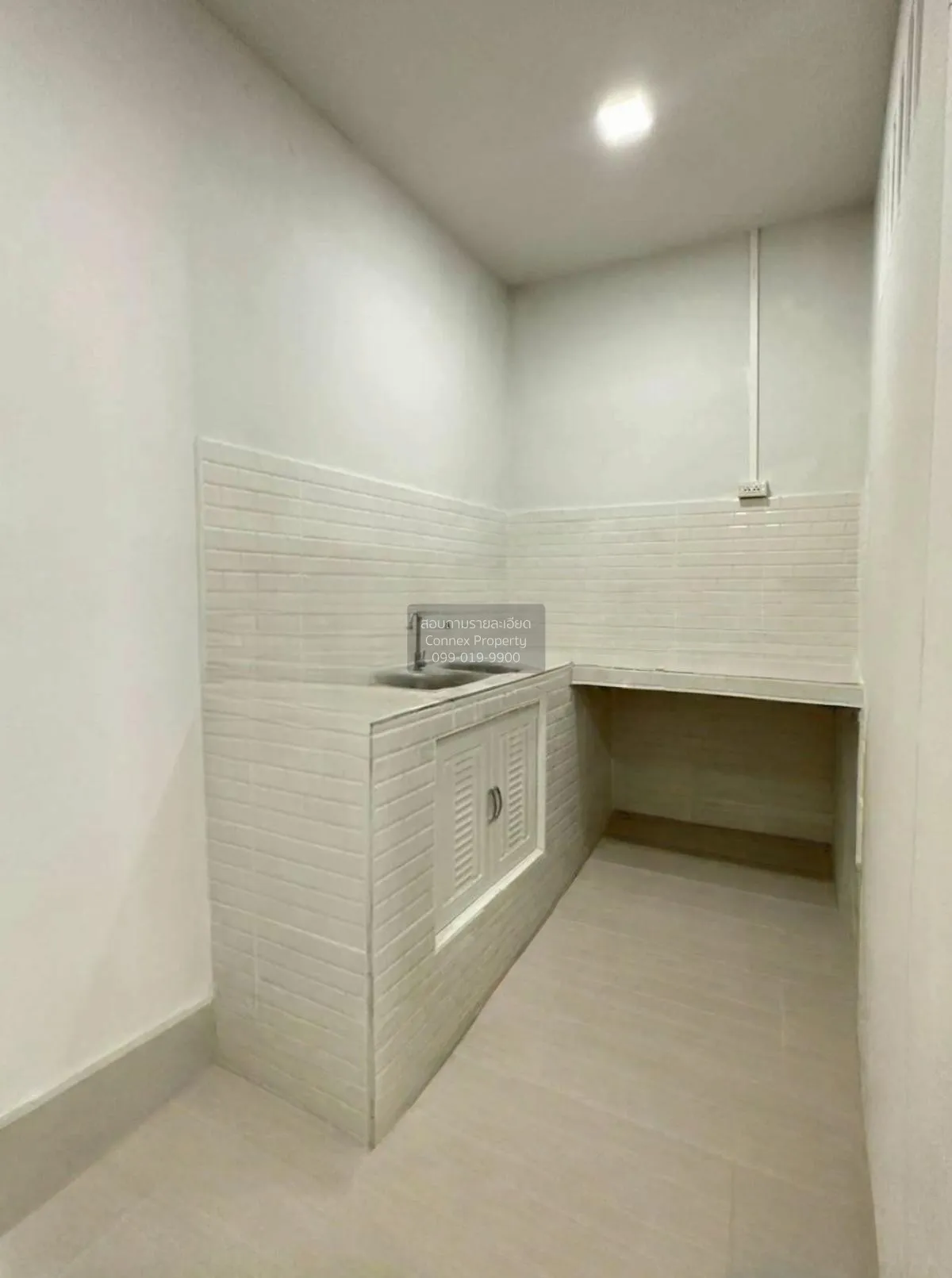 ขายทาวน์เฮ้าส์/ทาวน์โฮม  หมู่บ้านตะวันนา รีโนเวทใหม่ บางกระสอ เมื