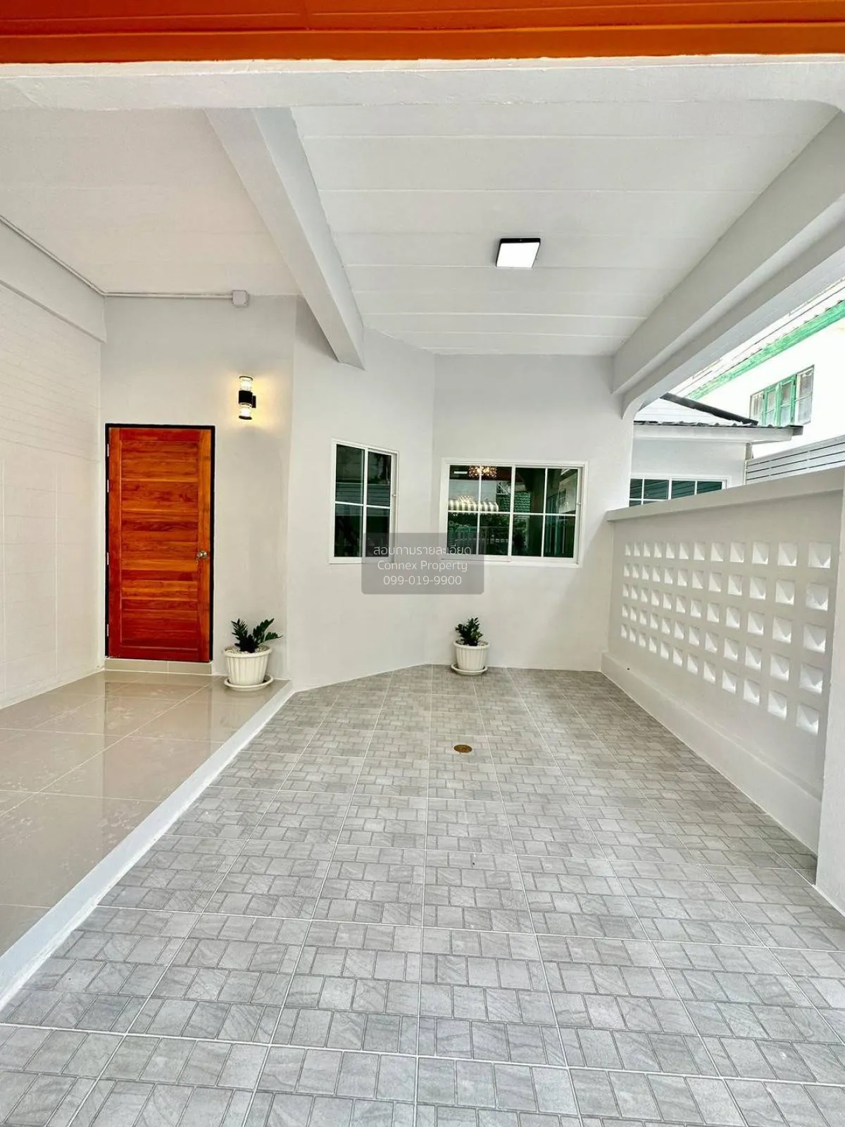 ขายทาวน์เฮ้าส์/ทาวน์โฮม  บัวทองธานี พาร์ค หน้ากว้าง รีโนเวทใหม่ บ