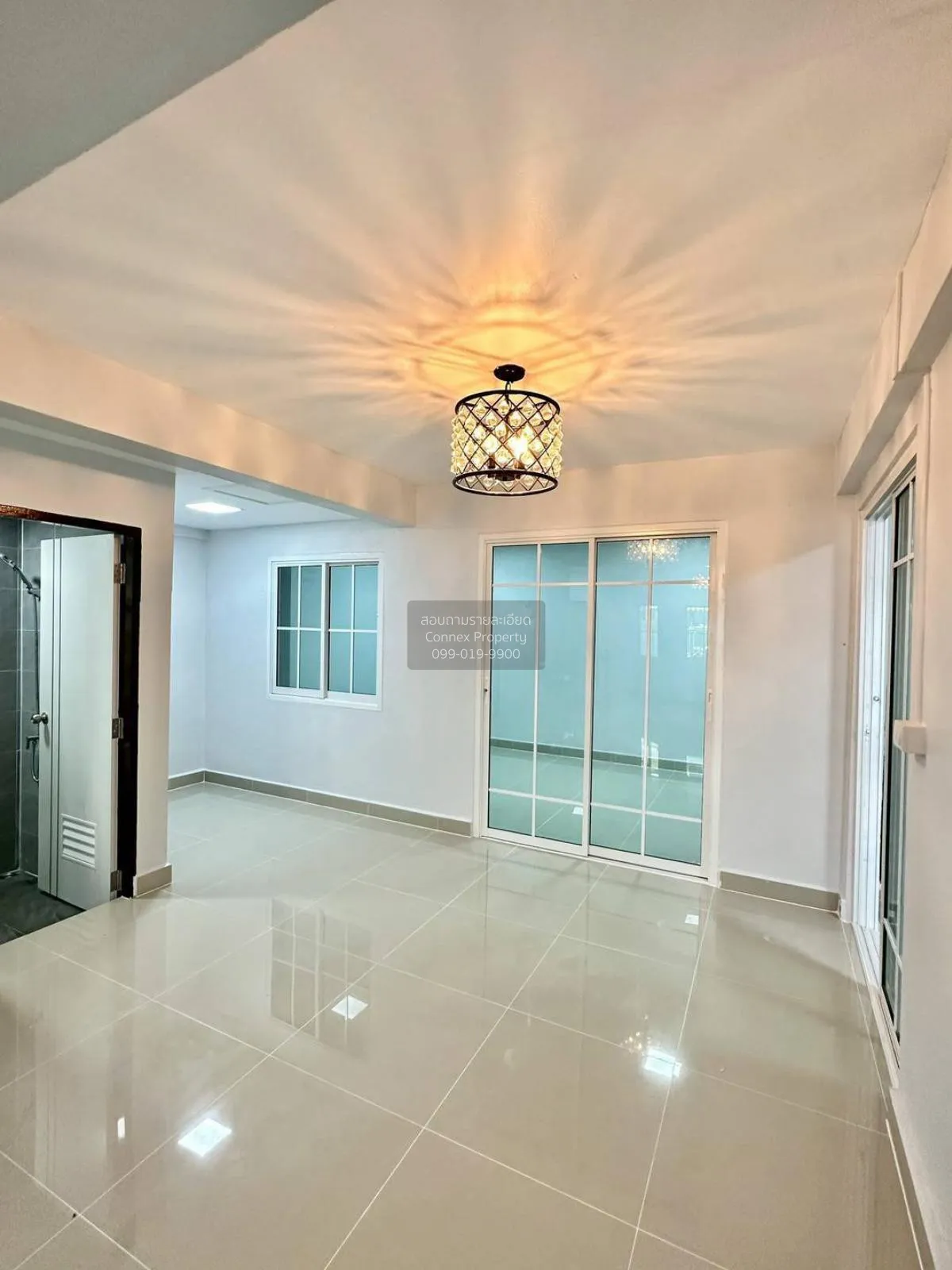 ขายทาวน์เฮ้าส์/ทาวน์โฮม  บัวทองธานี พาร์ค หน้ากว้าง รีโนเวทใหม่ บ