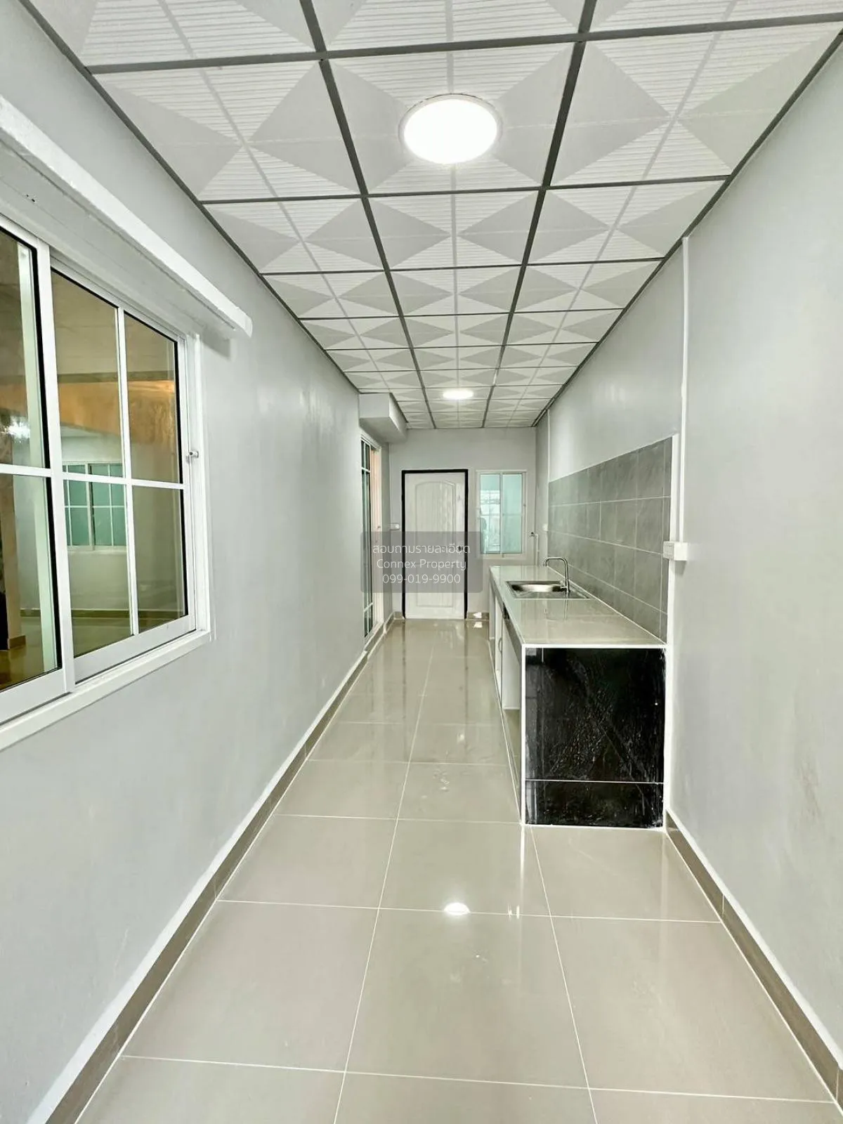 ขายทาวน์เฮ้าส์/ทาวน์โฮม  บัวทองธานี พาร์ค หน้ากว้าง รีโนเวทใหม่ บ