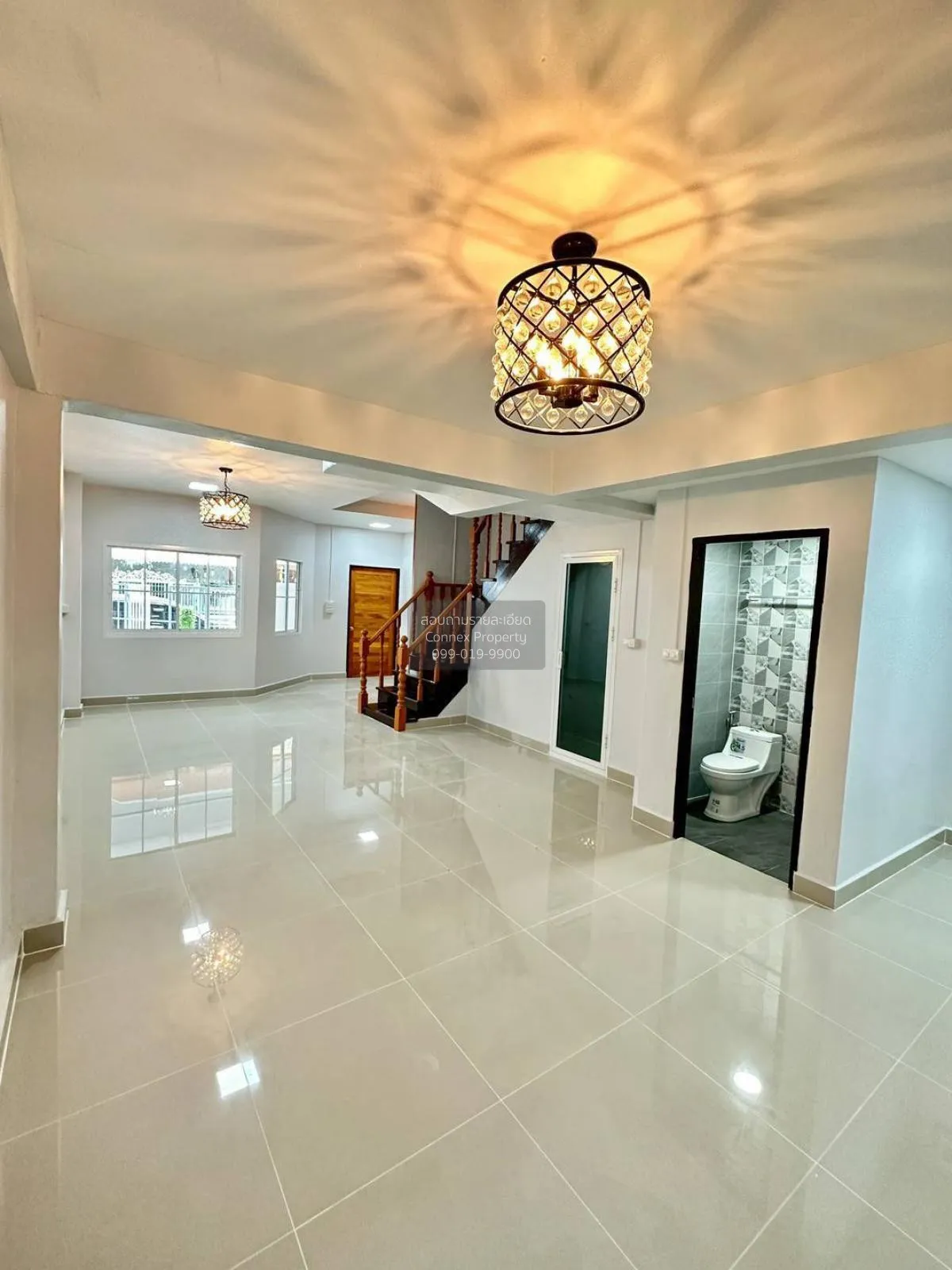 ขายทาวน์เฮ้าส์/ทาวน์โฮม  บัวทองธานี พาร์ค หน้ากว้าง รีโนเวทใหม่ บ