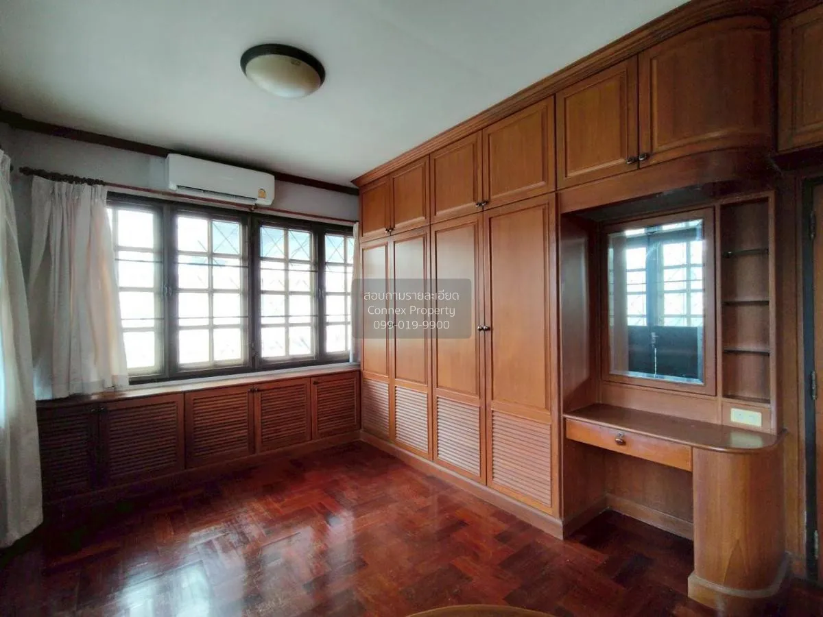 For Sale House , Windmill Villa 2 , wide frontage , Bang Phli Yai