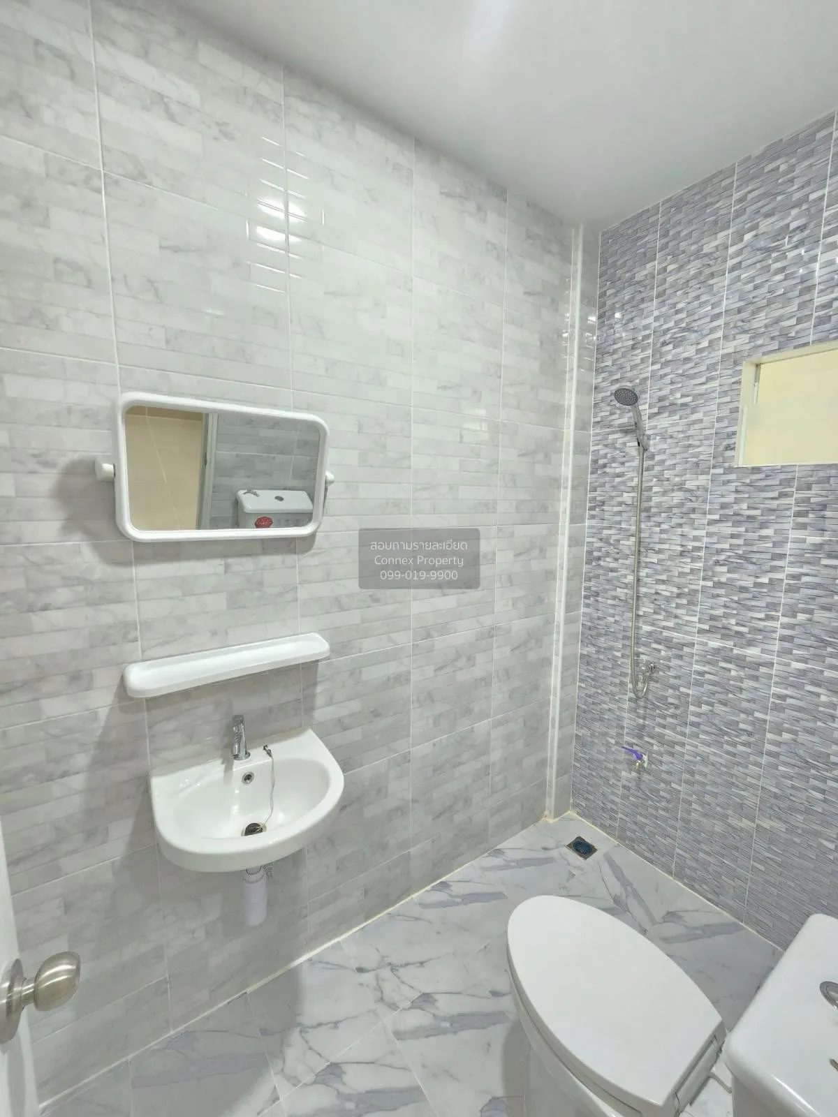 ขายทาวน์เฮ้าส์/ทาวน์โฮม  ทรัพย์ธานี 1 คลอง8 ธัญบุรี บึงน้ำรักษ์ ธ