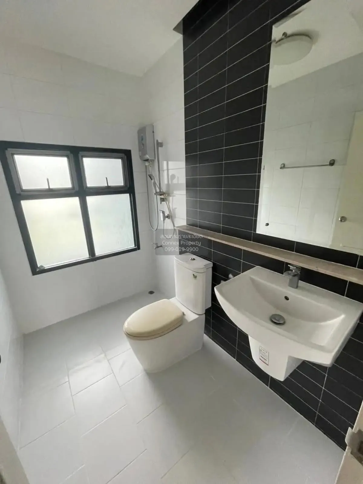 For Sale Townhouse/Townhome  , Sixnature Vibhavadi 60 , BTS-Bang 