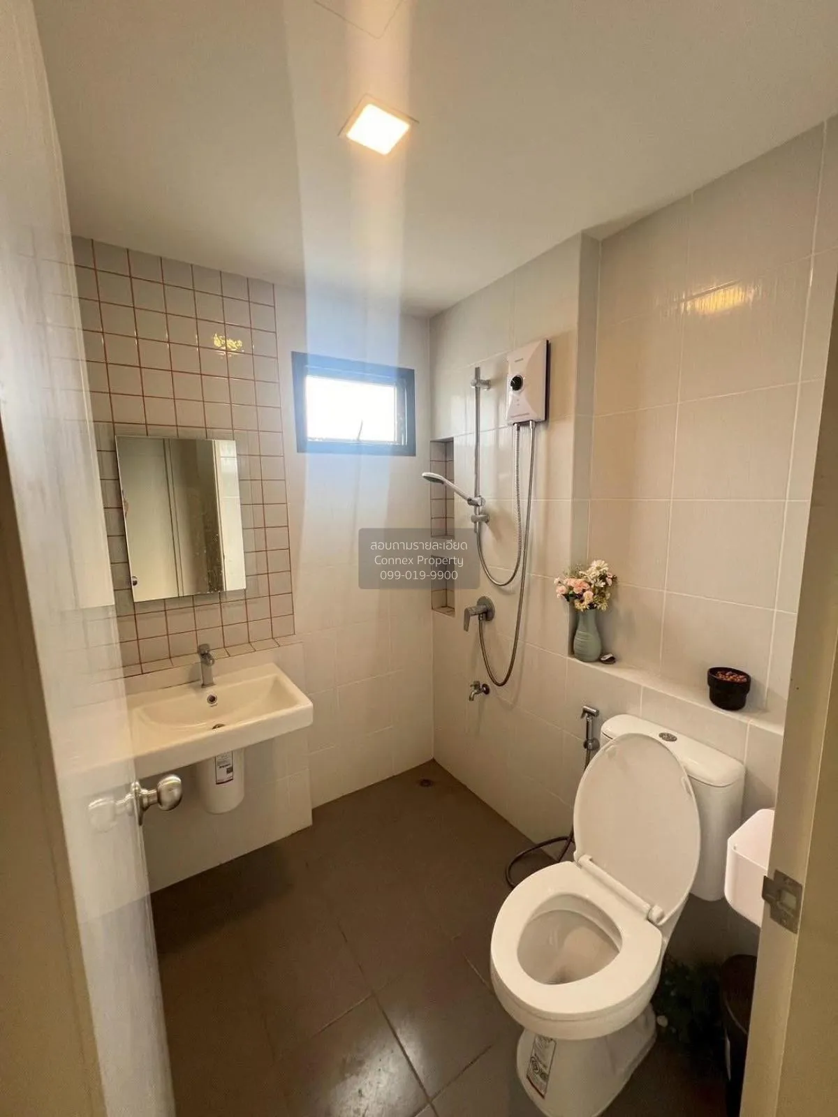 For Sale Townhouse/Townhome  , Anasiri Bangna , corner unit , Ban