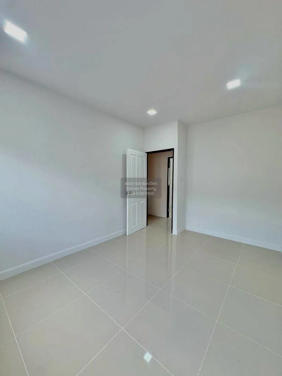 For Sale Townhouse/Townhome  , Asia Home Town , newly renovated ,