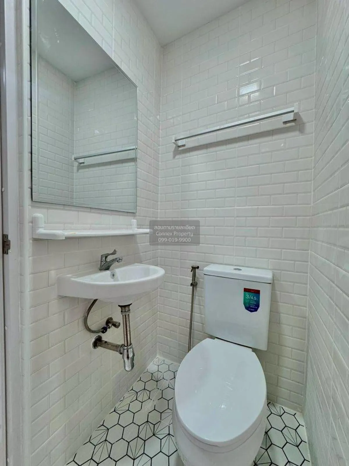 For Sale Townhouse/Townhome  , Asia Home Town , newly renovated ,