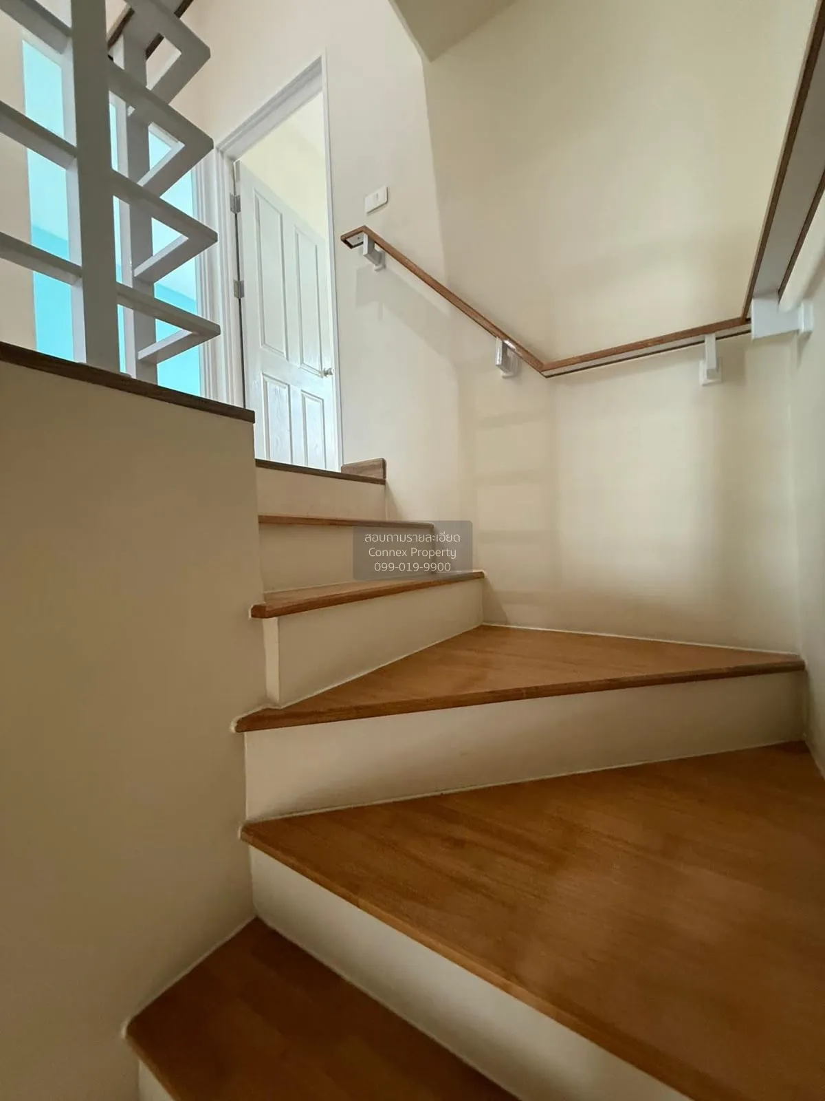 For Rent Townhouse/Townhome  , Golden Town Sukhumvit - Bearing BT