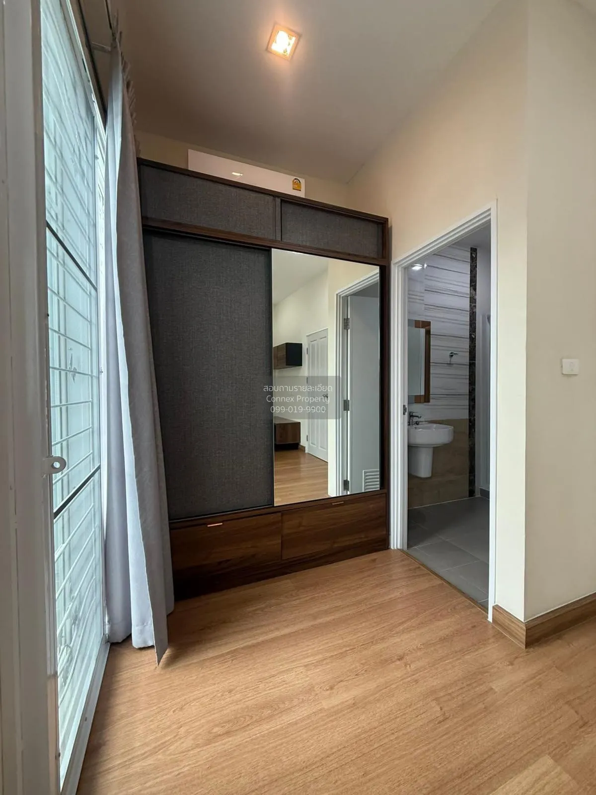 For Rent Townhouse/Townhome  , Golden Town Sukhumvit - Bearing BT