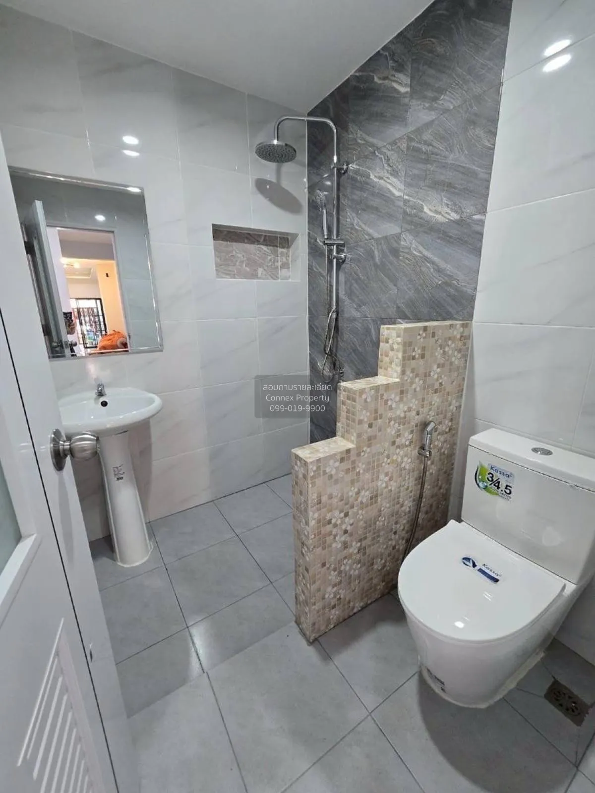 For Sale Townhouse/Townhome  , Baan Teerawan , newly renovated , 