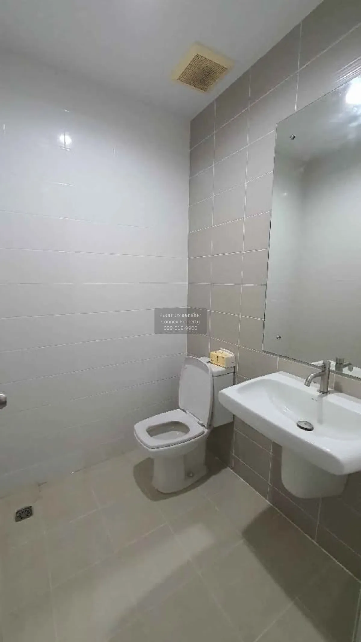 For Rent Townhouse/Townhome  , The Ricco Town Watcharapol , Tha R