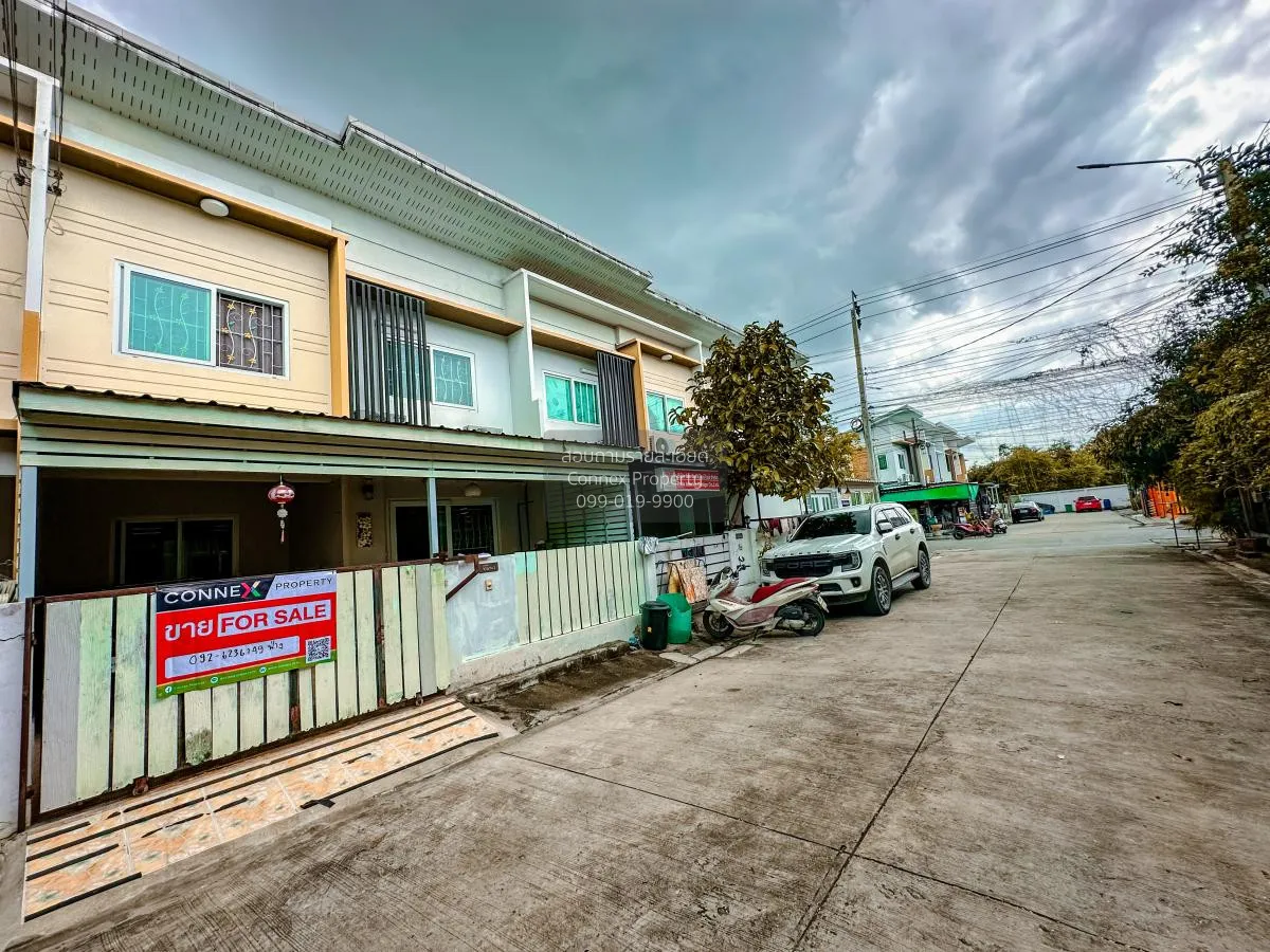 For Sale Townhouse/Townhome  , The Modish Bangbuathong , Lam Pho  2