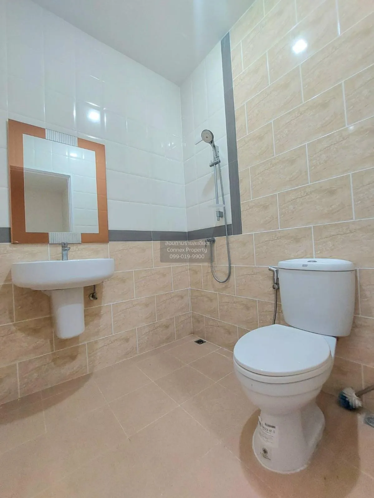 For Sale Townhouse/Townhome  , Golden Town Petchkasem , Nong Khan