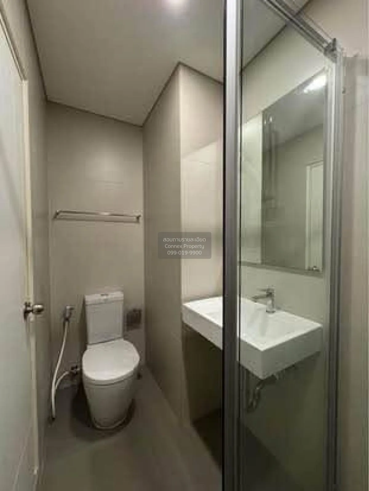 เช่าคอนโด  ลุมพินี เพลส พระราม 3 - ริเวอร์ไรน์ บางโพงพาง เขต ยานน