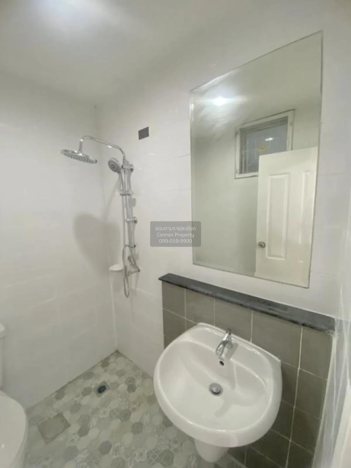 ขายทาวน์เฮ้าส์/ทาวน์โฮม  เดอะ คัลเลอร์ส รังสิต-คลอง 4 ลาดสวาย ลำล