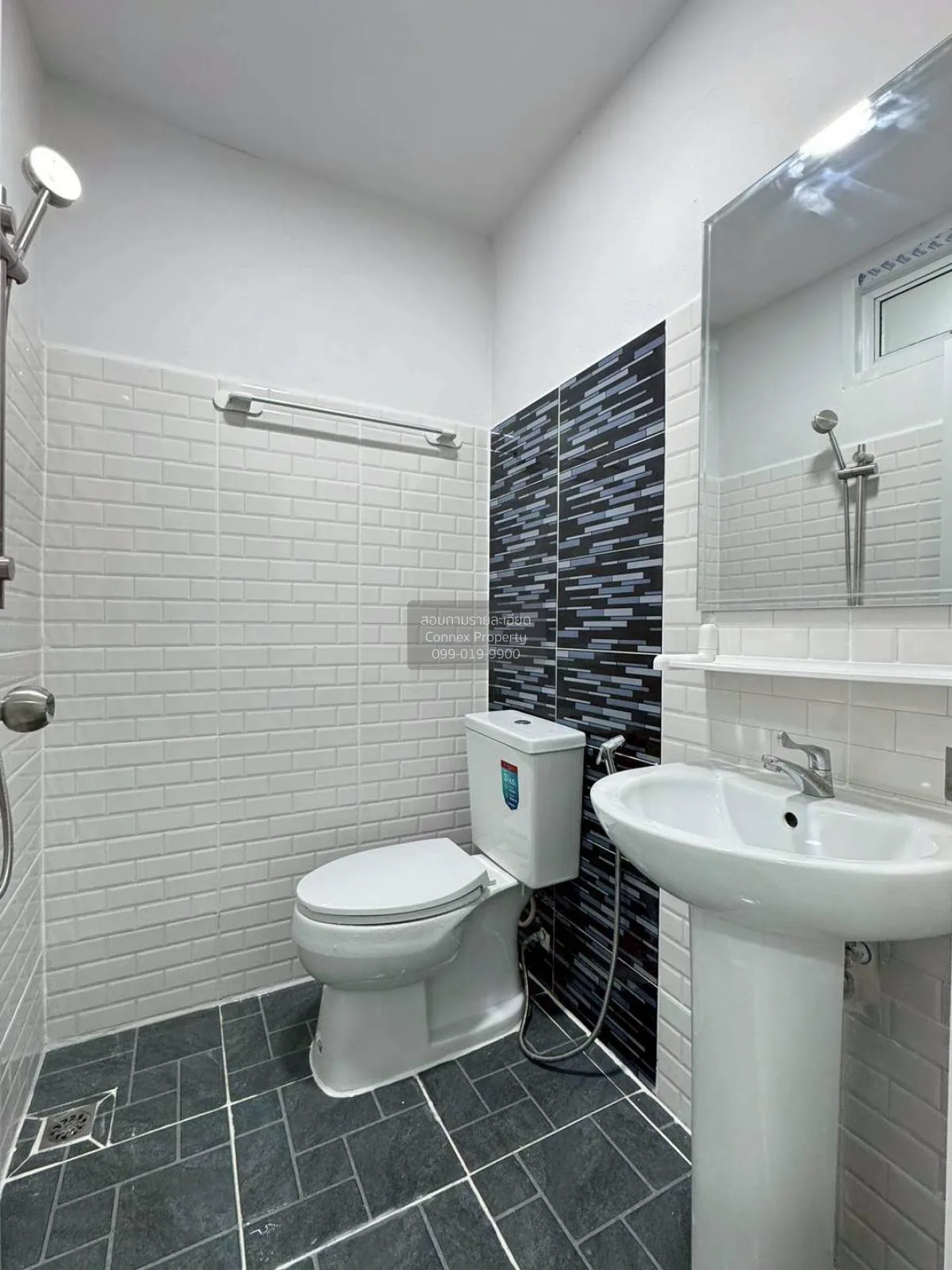 For Sale Townhouse/Townhome  , Baan Piya Wararom 3  , newly renov