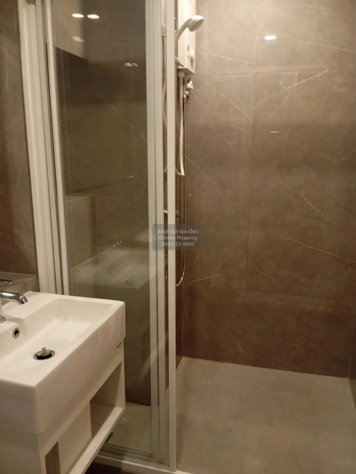 เช่าคอนโด  บลู สุขุมวิท 105 ห้องมุม BTS-แบริ่ง บางนา เขต บางนา กร