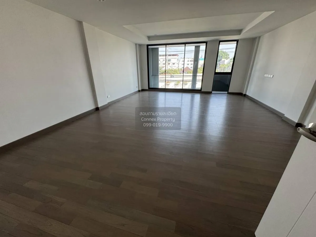 เช่าโฮมออฟฟิศ  ศุภาลัย แกรนด์ เอสเซ้นส์ @ ท่าพระ อินเตอร์เชนจ์ วั