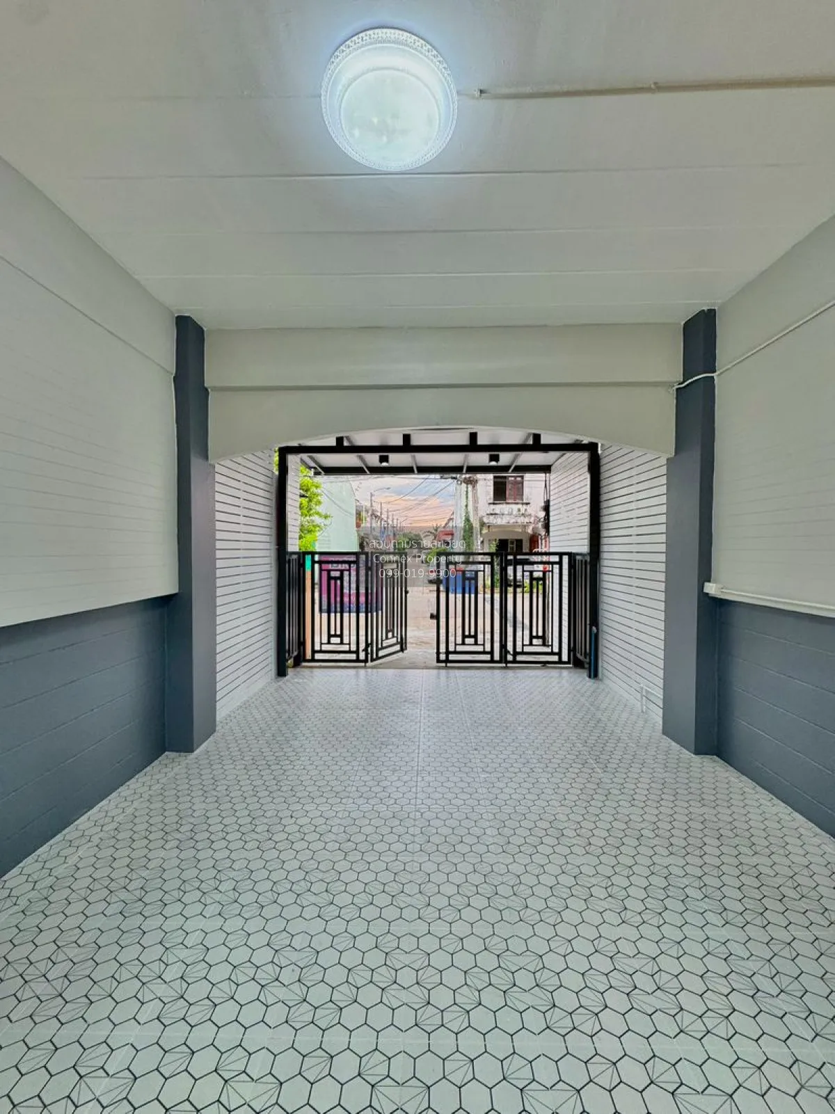 For Sale Townhouse/Townhome  , Baan Piya Wararom 3  , newly renov 2