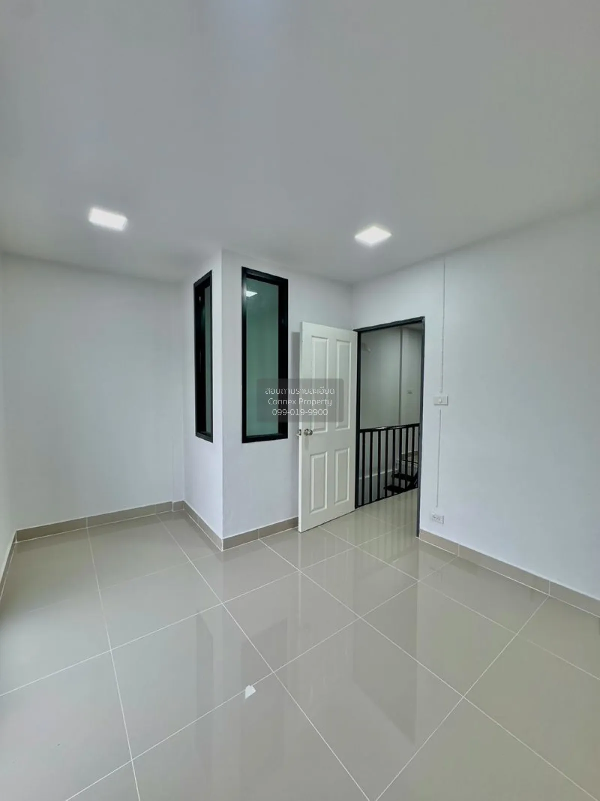 For Sale Townhouse/Townhome  , Baan Piya Wararom 3  , newly renov