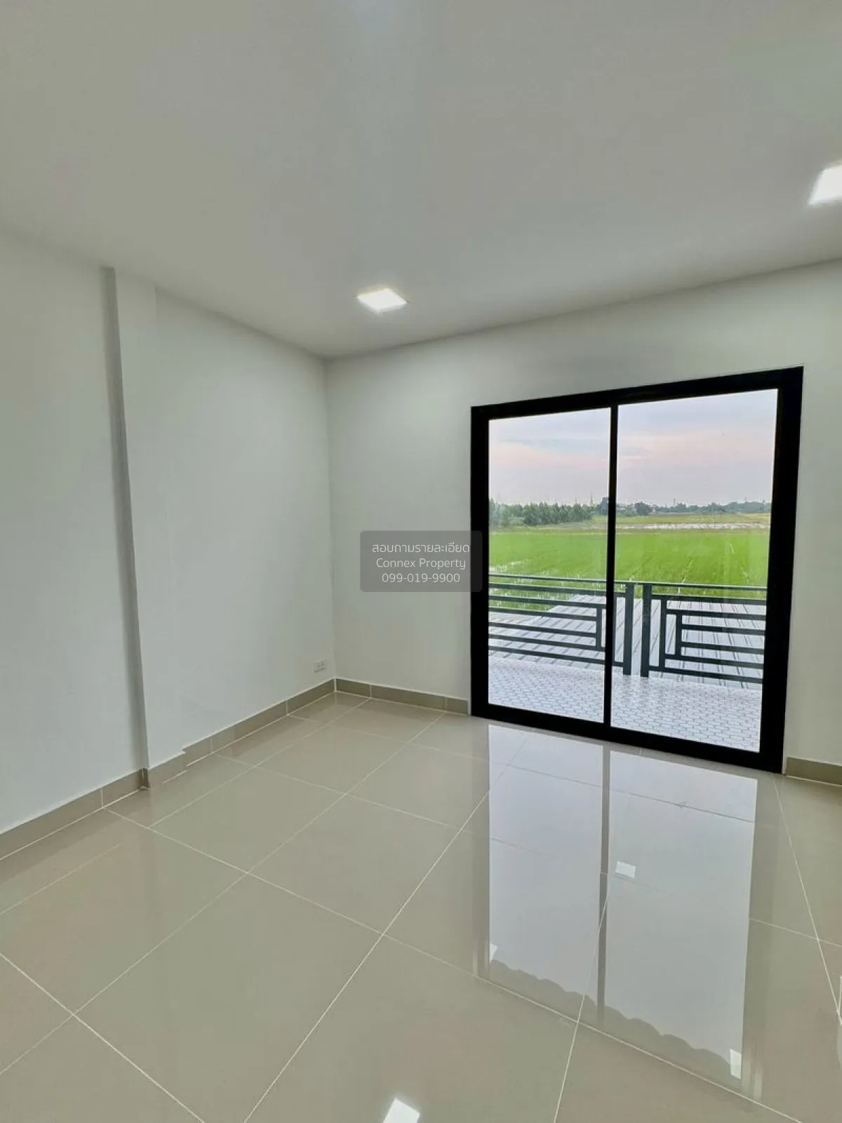 For Sale Townhouse/Townhome  , Baan Piya Wararom 3  , newly renov