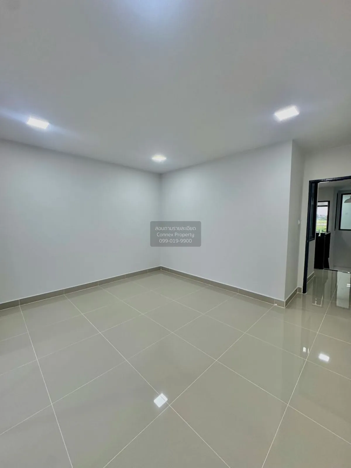 For Sale Townhouse/Townhome  , Baan Piya Wararom 3  , newly renov