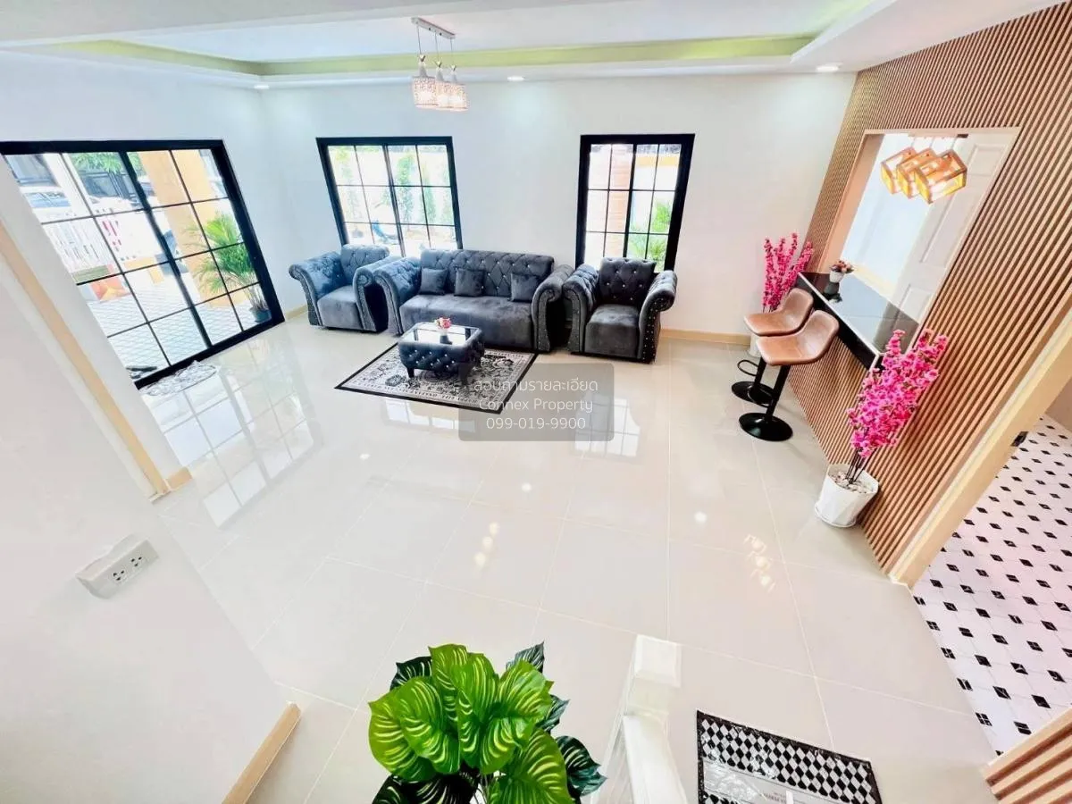 For Sale Townhouse/Townhome  , Pruksa 18/1 , corner unit , newly 