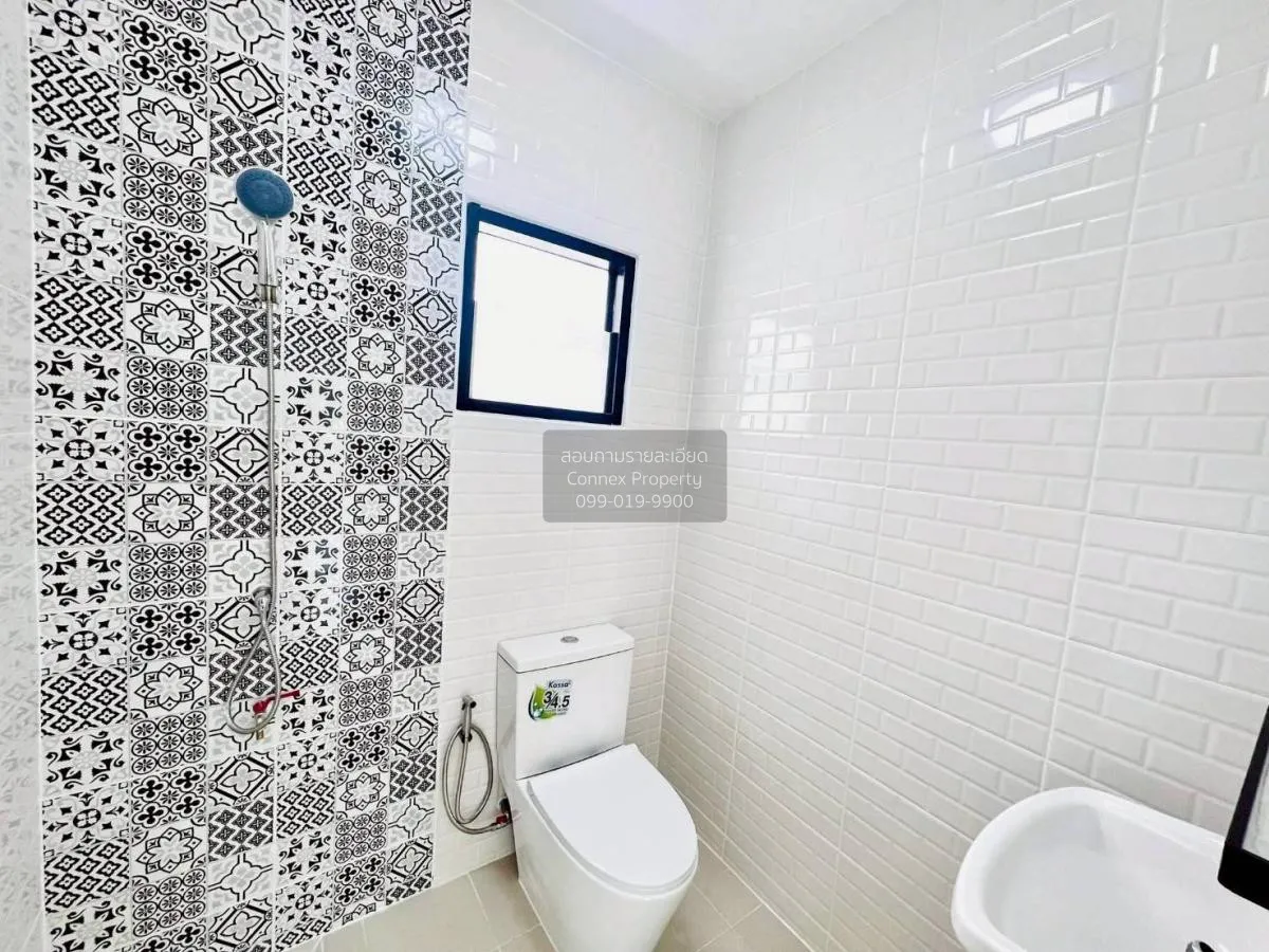 For Sale Townhouse/Townhome  , Pruksa 18/1 , corner unit , newly 