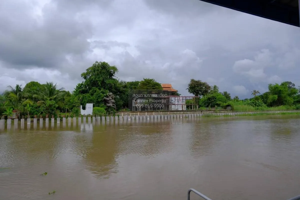 For Sale Land with buildings area 2-0-39 sq m Sam Chuk Suphan Bur 2