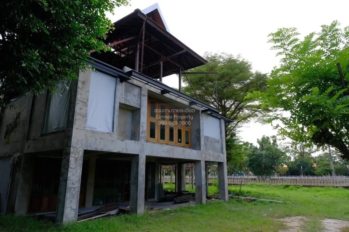 For Sale Land with buildings area 2-0-39 sq m Sam Chuk Suphan Bur 3