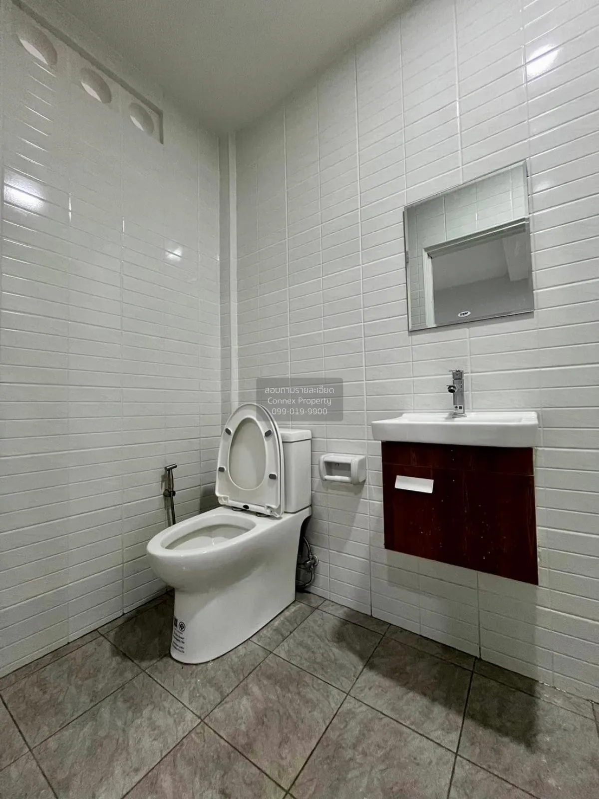 ขายทาวน์เฮ้าส์/ทาวน์โฮม  เบญจสุข สุขสวัสดิ์ 76 บางจาก พระประแดง ส