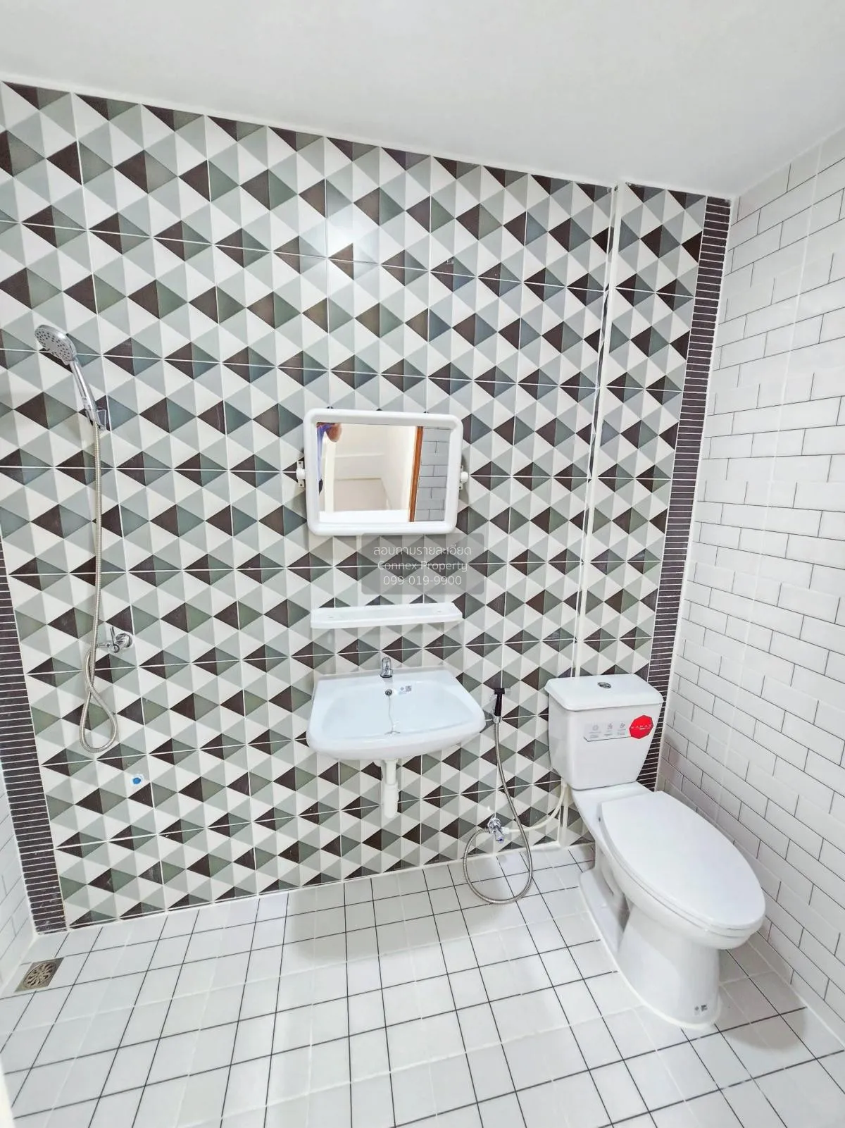 ขายทาวน์เฮ้าส์/ทาวน์โฮม  บ้านฟ้าปิยรมย์ พรีเมียร์ พาร์ค รังสิต-ลำ