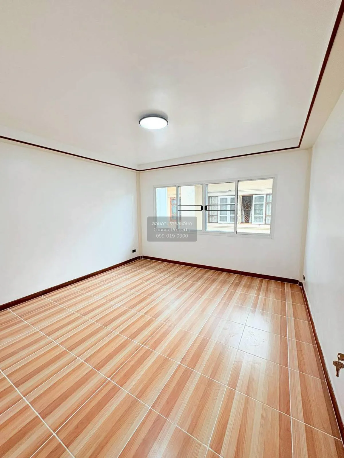 ขายทาวน์เฮ้าส์/ทาวน์โฮม  หมู่บ้านปาริชาติ 345 รีโนเวทใหม่ บางคูวั